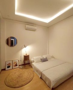 Kamar dengan Kasur Lantai