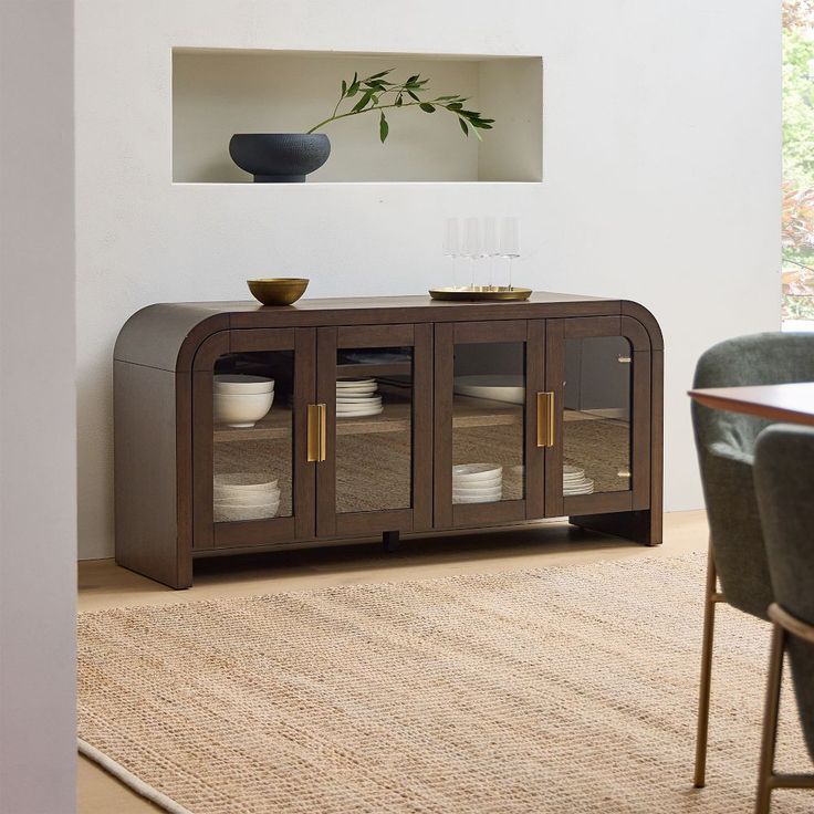 Credenza dengan Kombinasi Material