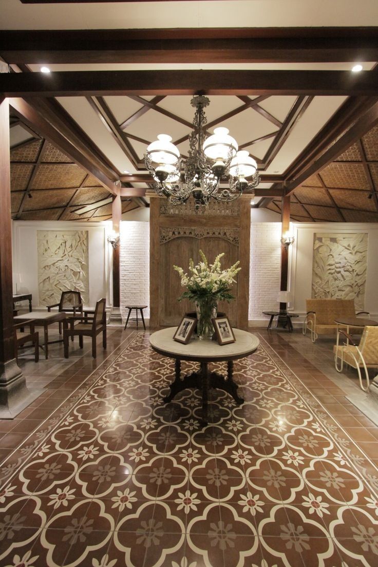 Lantai Motif Klasik yang Berkarakter