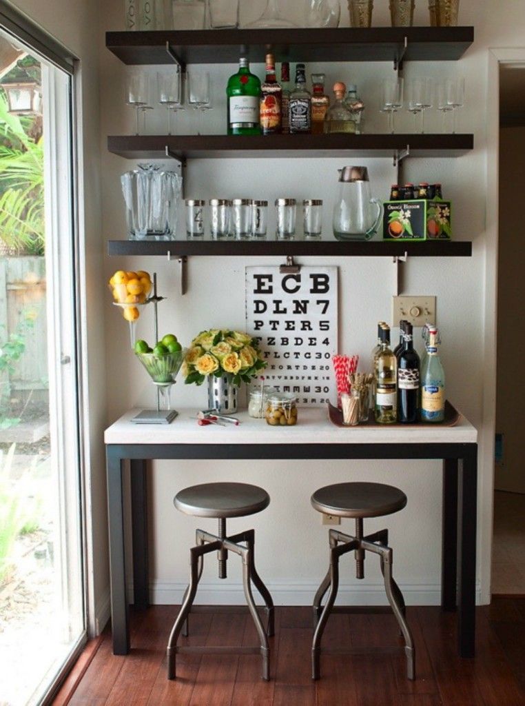 Mini Bar di Sudut Ruangan