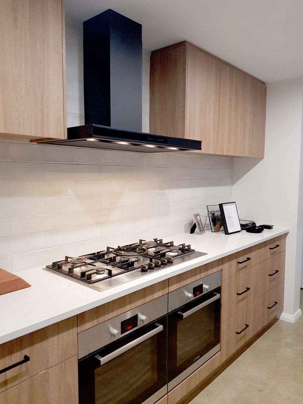 Wall-Mounted Cooker Hood